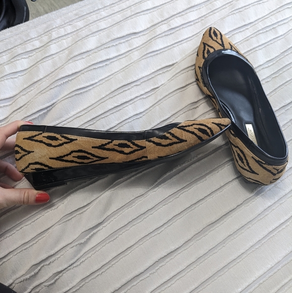 BCBGeneration tan and black print leather flats - Picture 6 of 10